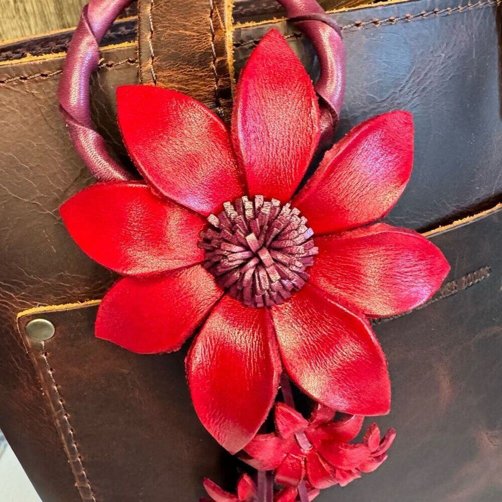 Daisy Leather Bag Charm Leather Purse Red Flower Crossbody Charms NEW - Picture 2 of 4
